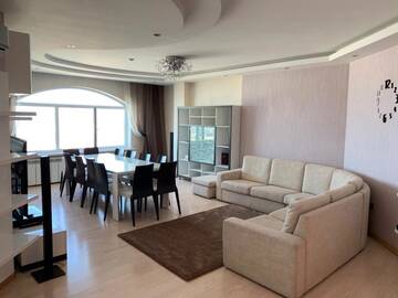 Фото номера Апартаменты с 3 спальнями Апартаменты Spacious flat in Al-Farabi avenue with big rooms г. Алматы 19