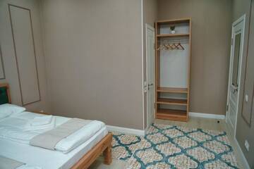 Фото Отели типа «постель и завтрак» Gagarin Park Halal Apartments г. Алматы 4