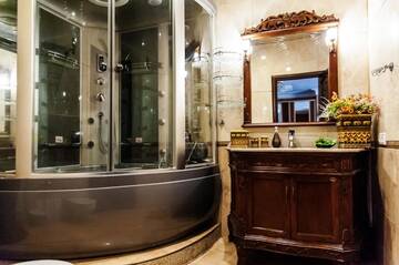 Фото номера Апартаменты с 2 спальнями Апартаменты Royal Apartments г. Алматы 75