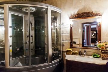 Фото номера Апартаменты с 2 спальнями Апартаменты Royal Apartments г. Алматы 46