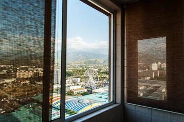 Фото номера Апартаменты с 2 спальнями Апартаменты Royal Apartments г. Алматы 81
