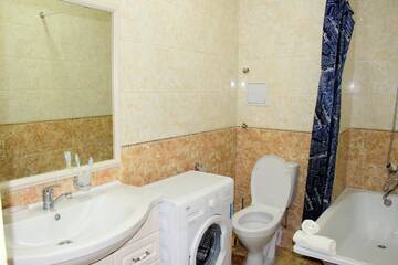 Фото Апартаменты Navoi street, 208 г. Алматы 4