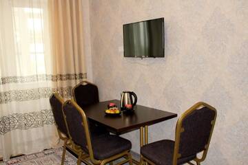 Фото Апартаменты Navoi street, 208 г. Алматы 3