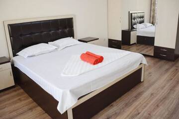Фото номера Апартаменты с 1 спальней Апартаменты New 2 room appartment in the center of Almaty 144 г. Алматы 9