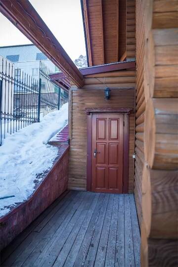 Фото номера Двухместный номер с 1 кроватью и балконом Хостелы Hostel SHYMBULAK г. Алматы 3