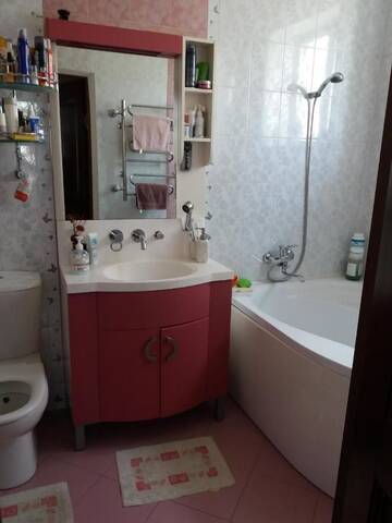 Фото номера Двухместный номер Делюкс с 1 кроватью и ванной Отели типа «постель и завтрак» Garden house г. Алматы 4