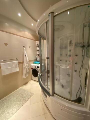 Фото номера Апартаменты с 1 спальней Апартаменты Luxury 3 bedroom apartment in upscale complex г. Алматы 45