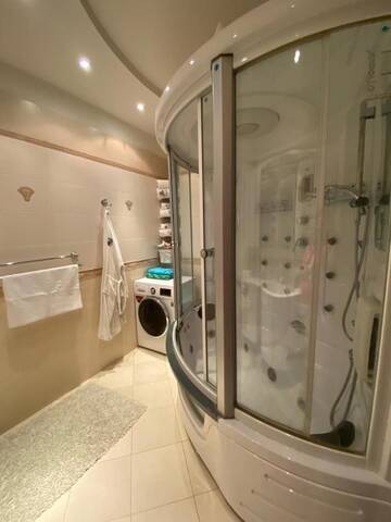 Фото номера Апартаменты с 1 спальней Апартаменты Luxury 3 bedroom apartment in upscale complex г. Алматы 23