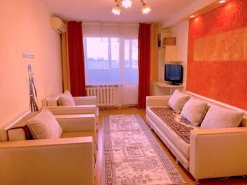Фото Апартаменты Cozy, quiet apartment, great and convenient location г. Алматы 2