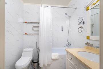 Фото номера Апартаменты с 1 спальней Апартаменты Vavilon Apartmens г. Алматы 7