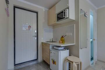 Фото номера Двухместный номер с 1 кроватью Апарт-отели YourHouse на Гагарина Утепова - экономичнее квартиры, уютнее гостиницы г. Алматы 7