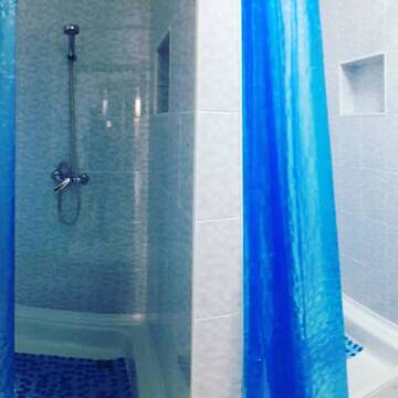 Фото номера Двухместный номер с 2 двуспальными кроватями Хостелы NEW Hostel г. Алматы 2