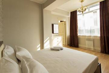 Фото номера Апартаменты с 2 спальнями Апартаменты Residential Сomplex Central 270 г. Алматы 22