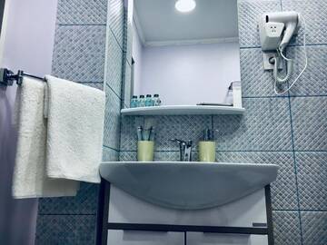 Фото Отели типа «постель и завтрак» DAISEZ hotel г. Алматы 2