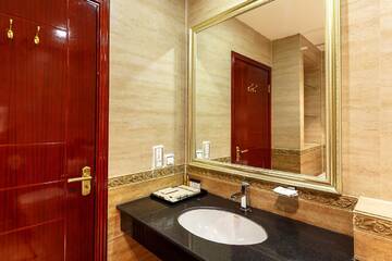 Фото номера Апартаменты с 1 спальней и 2 односпальными кроватями Отель Renion Residence Hotel г. Алматы 4