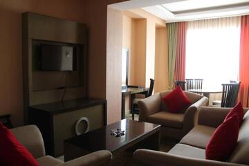 Фото номера Полулюкс Отель Grand Aiser Hotel г. Алматы 12