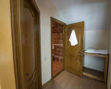 Фото номера Улучшенный люкс Курортные отели Shymbulak Resort Hotel г. Алматы 4