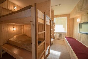 Фото номера Кровать в общем 6-местном номере Курортные отели Shymbulak Resort Hotel г. Алматы 7