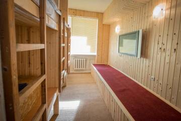 Фото номера Кровать в общем 6-местном номере Курортные отели Shymbulak Resort Hotel г. Алматы 5