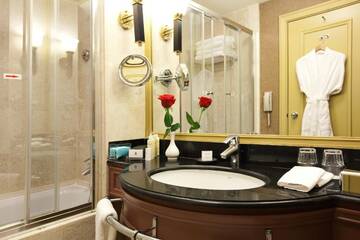 Фото номера Полулюкс с кроватью размера &quot;king-size&quot; Отель InterContinental Almaty г. Алматы 8