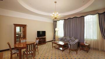 Фото номера Люкс Отель Grand Tien Shan Hotel г. Алматы 4