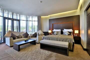 Фото номера Эксклюзивный люкс Отель Donatello Boutique Hotel г. Алматы 5