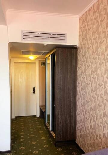 Фото номера Люкс с 1 спальней Отель Отель Golden Palace г. Алматы 8