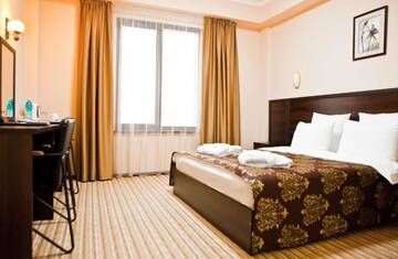 Фото номера Двухместный номер «Мини» с 1 кроватью — Для курящих Отель Отель Best Western Plus Atakent Park г. Алматы 3