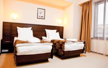 Фото номера Mini Double Room with Two Single Beds - Non-Smoking Отель Отель Best Western Plus Atakent Park г. Алматы 2