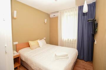 Фото номера Стандартный двухместный номер с 1 кроватью Отель Grushevy Hospitality Boutique г. Алматы 4
