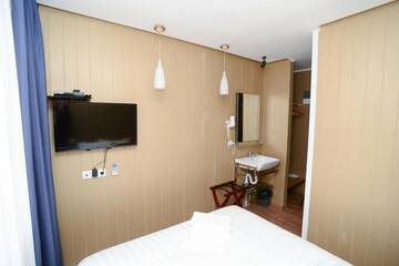 Фото номера Стандартный двухместный номер с 1 кроватью Отель Grushevy Hospitality Boutique г. Алматы 7