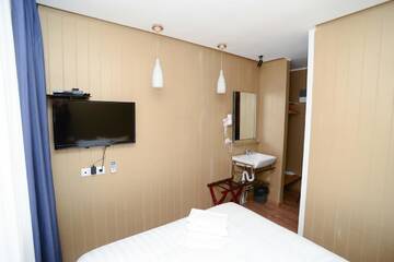 Фото номера Стандартный двухместный номер с 1 кроватью Отель Grushevy Hospitality Boutique г. Алматы 2