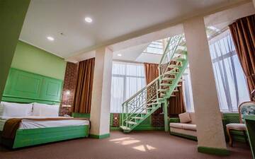 Фото номера Двухуровневый люкс Отель Grand Sapphire Hotel г. Алматы 5
