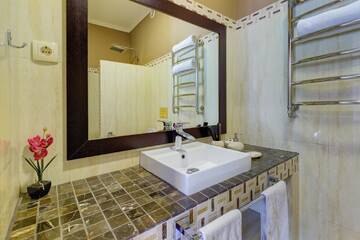 Фото номера Двухместный номер с 2 отдельными кроватями Отель Resident Hotel Delux г. Алматы 4