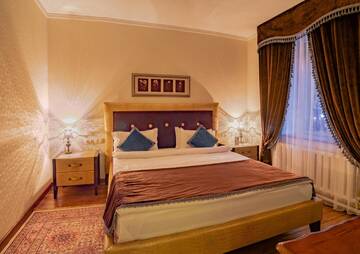Фото номера Полулюкс Отель Resident Hotel Delux г. Алматы 2