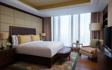 Фото номера Клубный люкс Отель Отель Ritz-Carlton Алма-Ата г. Алматы 2